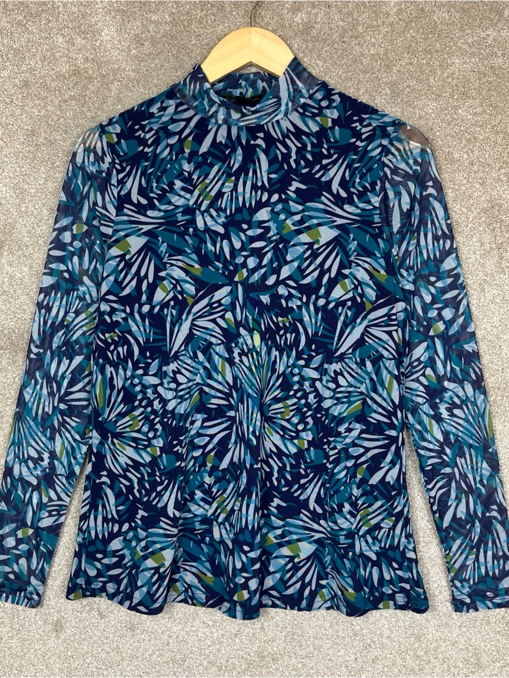 DG2 Diane Gilman Shirt Womens Medium Blue Floral Stretch Long Sleeve Sheer- 4959